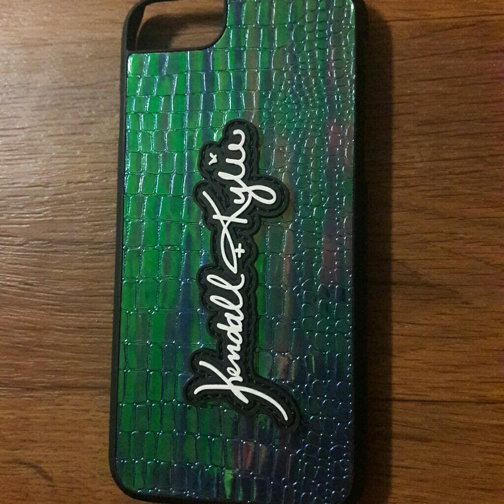 Kendall and Kylie Jenner phone case
